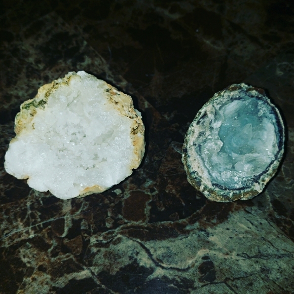 crystal geodes Other - Set of 2 Genuine Crystal Geodes